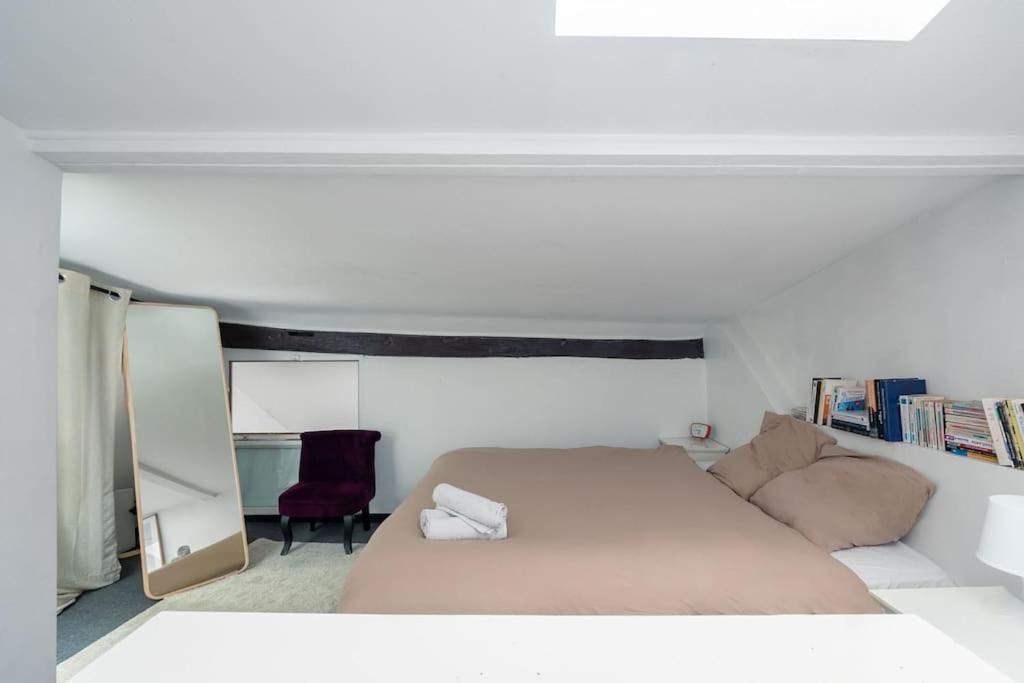 Apartamento Joli Duplex Au Coeur Du Marais París Exterior foto